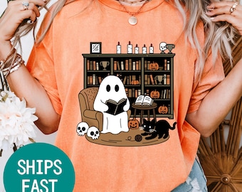 Retro Ghost Reading Shirt: Spooky Book Lover, Fall Teacher Tee