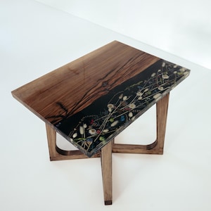 Handmade Epoxy Resin Dried Flowers Table, Resin Floral Table, Exquisite Design Botanical Art Table, Timeless Beauty Walnut  Side Table