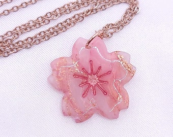 Collier Sakura imitation quartz rose, chaîne hypoallergénique en or rose de 18 pouces