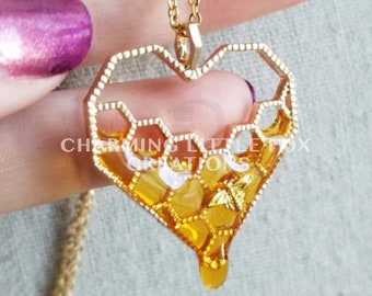 【HURLEY BURLEY】Bee And Honeycomb Heart Necklace 名入れ 3色 Dripping honey heart bee necklace