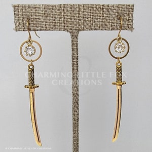 Boucles d&#39;oreilles épée en or Daechwita inspirées d&#39;AgustD, GSWORD, bijoux inspirés de BTS, option non percée disponible
