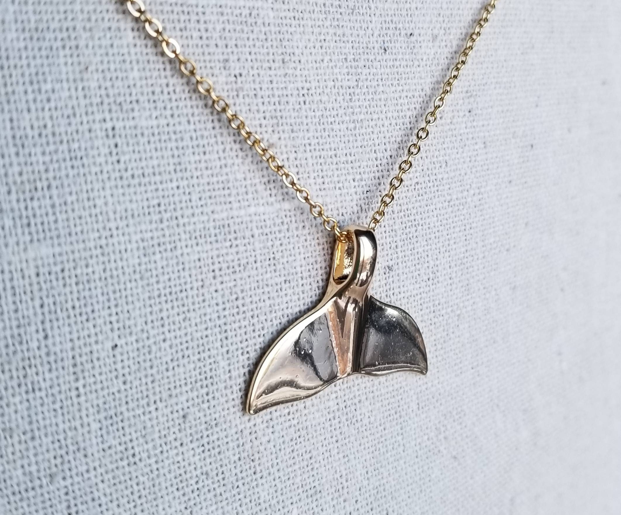 ★BTS J-hope 着用★送料・関税込★FRICA★Dolphin Necklace 1 Dolphin or Whale Tail BTS J-hope Inspired IDOL Necklace