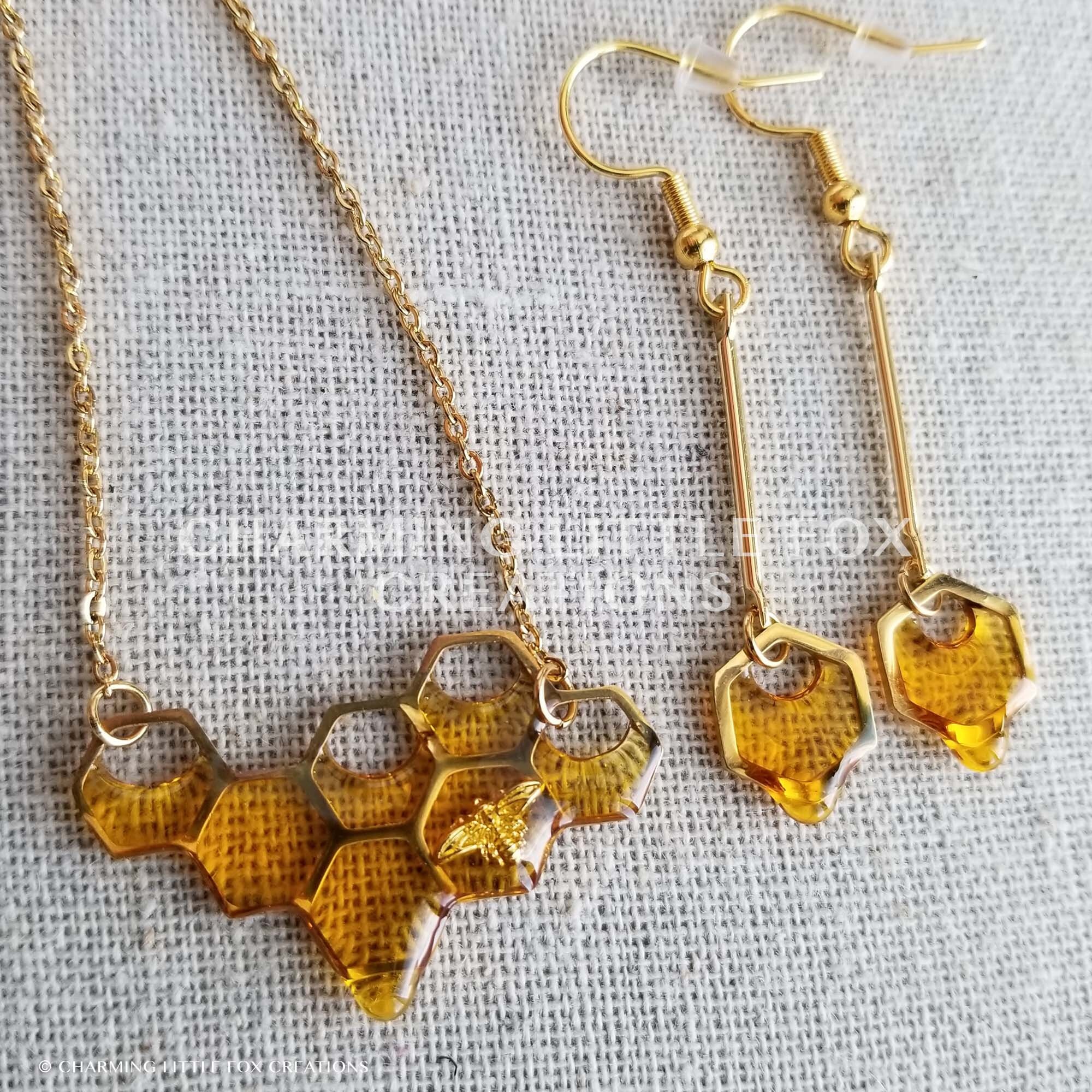 アクセサリー GARNI / Honeycomb Studs Pendant GARNI ガルニ Honeycomb Studs Pendant - S（うのにもお得な情報