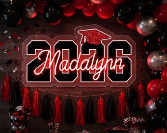 Letreiro de néon personalizado para a formatura da turma de 2026, com nome personalizado e chapéu de formatura em LED, decoração para festa de formatura de 2026, presente para formandos do ensino médio.