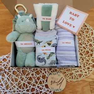 Baby shower gift box, unisex, boy or girl! Organic cotton option available! Baby gift box, baby gift basket, baby gift