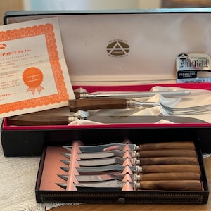 Vintage Armack Knife Set Stainless Steel Blade Carving Knife, Fork and Sharpener with 6 Steak Knives & Bakelite Handles
