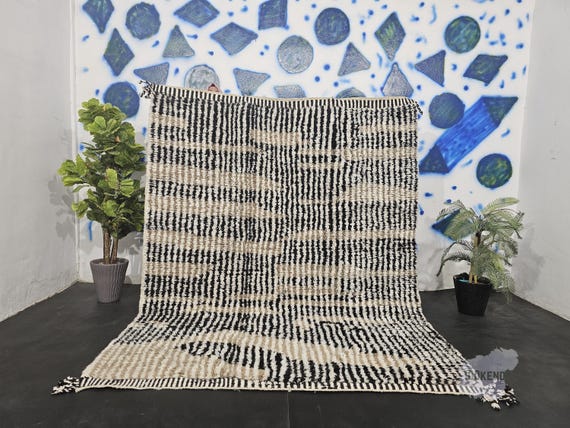 Custom Black and White Moroccan Rug - Beni Ourain Style 8x10 9x12 5x8 3x5 - Handwoven Natural Wool Rug - Cream Berber Shag Area Carpet