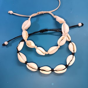 Ankle bracelet made of real shells, black or white color, natural cowries