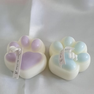 Dog or cat paw shaped candle, made of soy wax