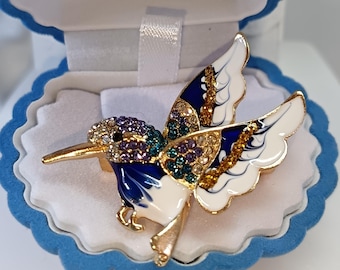 Broche oiseau, petit colibri, en acier, email bleu et blanc, avec strass