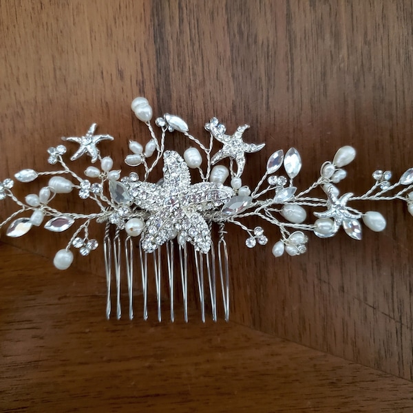 Starfish Hair Comb with Crystals Pearls, Beach Wedding Hair Comb, Nautical Wedding Hair Combs, Hair Vine