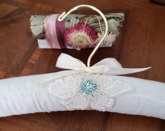 Wedding Dress Hanger • Something Blue Padded Hanger with Hand Beaded Flower • Photography Prop • Beach Wedding • Gift for Bride • Custom