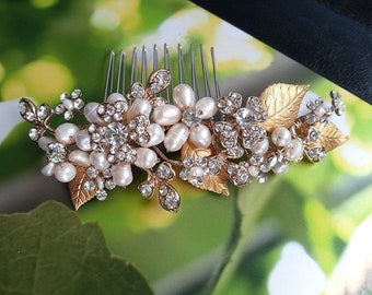 Gold Hair Comb with Pearls and Crystals, Bridal Headpiece, Pearl Hair Comb, Wedding Hair Accessory