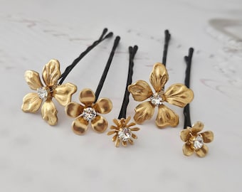 Gold Flower Hair Pins with Crystals • Crystal Flower Comb • Bridal Hair Piece • Wedding Hair • Gift for Her • Bridesmaid Gift