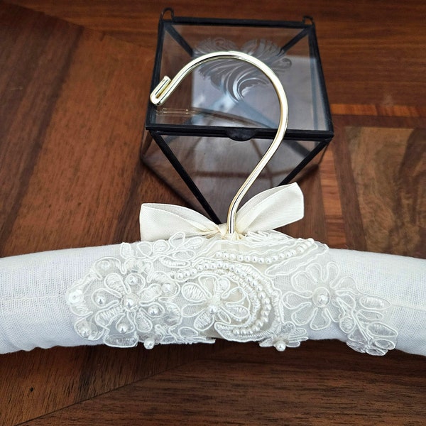Wedding Dress Hanger with Lace and Pearls • Lace Hanger • Gift for Bride • Padded Hanger • Ready to Ship • Gift for Bride • Vintage Lace