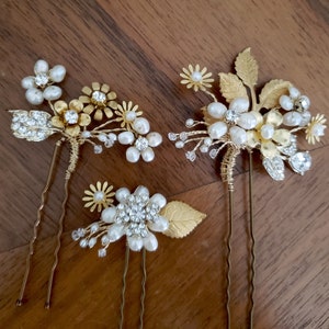 Pearl Hair Pin Set of 3 with Pearl Flowers, Crystals and Gold Leaves, Bridal Hair Pins, Pearl Hair Comb Set, Ready to Ship image 2