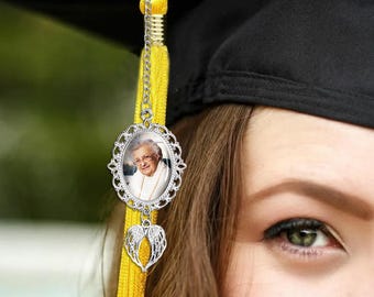 Dije de borla de graduación personalizado con ala de ángel, regalo de graduación conmemorativo para ella, borla conmemorativa de graduación 2025 para birrete de graduación, dije de memoria