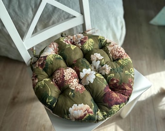 Floral pattern cushion, pillows for dinning chairs, round pillows with ties, round quilted chair pad, new home gift, gift for parents