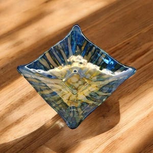 Vintage Quadrifoglio Italian art glass catch all bowl, trinket tray. 8&quot;x8&quot;x2.5&quot;