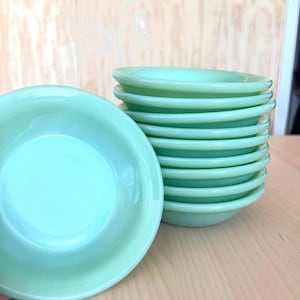 Fire-King Jade-ite Restaurant ware Bowl or saucer. Oven Ware