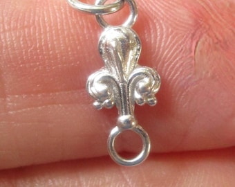 Sterling Silver Fleur De Lis Link: Antique French Charm Bead