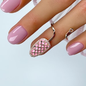 Adjustable Statement Nail Ring – Fashion Fingertip Jewelry – Reusable, Lightweight & Gift-Ready