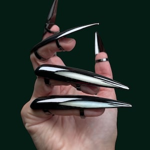 Finger Claw Rings –Black or Red Long Glossy Talon Fingertip Armor for Cosplay, Gothic Fashion & Halloween