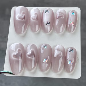 Light Pink Cat Eye Press‑On Nails – Reusable Handmade Nail Set – Minimalist Salon Quality – Gift for Her