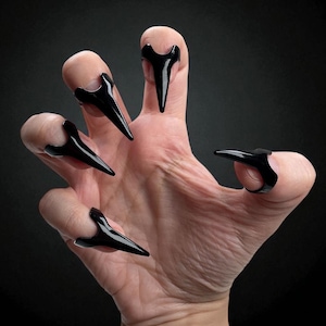 Nail Finger Claws – Adjustable Gothic Claw Ring for Cosplay Nails – Nail Armor & Gothic Accessories