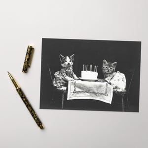 Carte de voeux joyeux anniversaire chaton - carte d'anniversaire chat d'inspiration vintage, célébration féline lunatique, parfaite pour les amoureux des chats