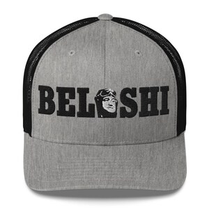 Belushi Trucker Cap - Klassischer Comedy Tribute Hut - Hochwertige Netzkappe - Perfektes Geschenk für Fans von John Belushi