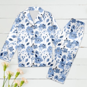 Imperial Garden Toile Chinoiserie Tie Tank Pajamas Set,Oriental Porcelain Inspired Blue and White Pattern, Bridesmaids Getting Ready Outfits