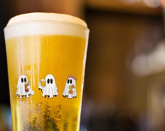 Halloween Ghost Pint Glass, Spooky Drinkware, Fun Halloween Gift, Cute Ghost Cup, Boo Aesthetic Beer Glass, Party Barware