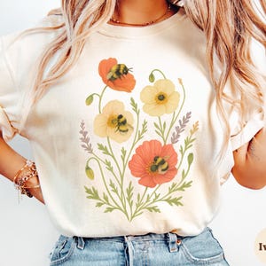 Vintage Bee Botanical T-Shirt, Comfort Color Shirt, Honey Bees Shirt, Bee Lovers Tee, Bumblebees Shirt, Insect Shirt, Save the Bees