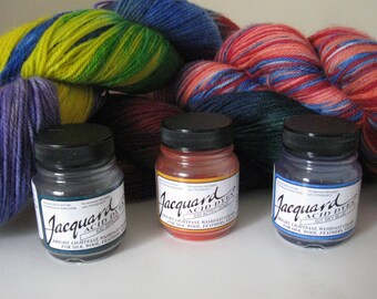 Learn to dye yarn kit - 4 oz wool sock yarn and 3 jars Acid Dye (just use vinegar and heat)