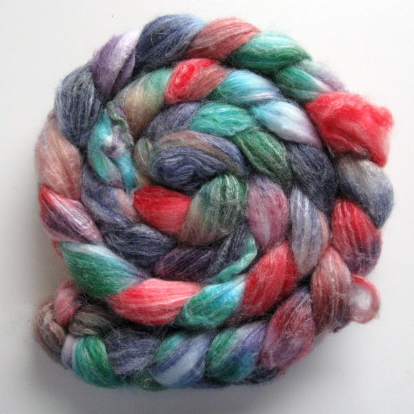 Tropical waters - Superwash Merino / Bamboo / Nylon Blend Wool Roving (Top) - Handpainted Spinning Fiber - 4.0 ounces
