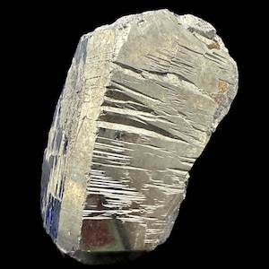 Large raw pyrite crystal, colombian pyrite specimen, manifestation crystal, natural abundance mineral, rare display piece for collectors