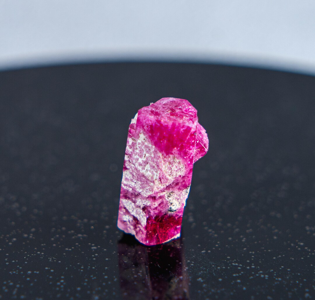 Large Red Beryl, Rare Minerals, Matrix Material, Utah Bixbite Crystal ...
