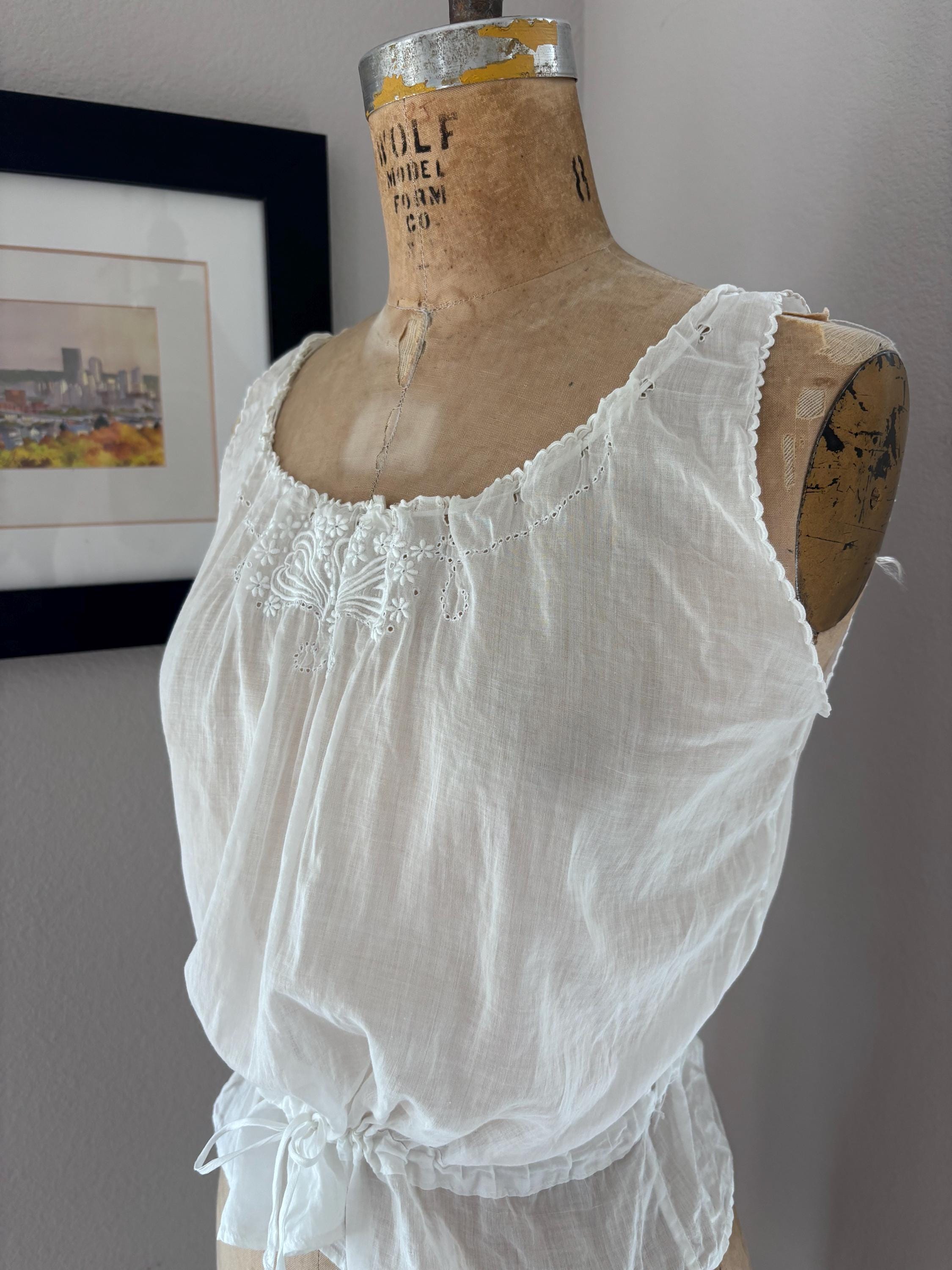 ヨーロッパ　vintage camisole Antique Camisole - Etsy