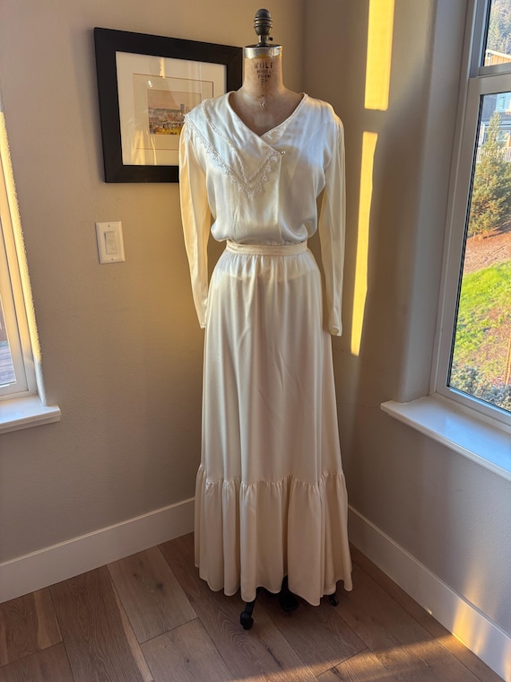 Vintage 1970's Jessica's Gunnies Blouse and Prair… - image 1