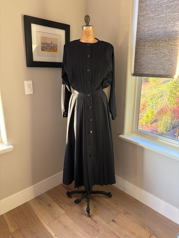 Vintage 1980's Chloe Pleated Button-front Dress - Etsy Vintage 1980's Chloe Pleated Button-front Dress - Etsy