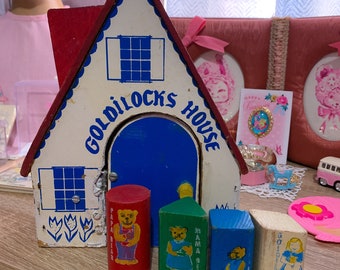 VTG Unique 1950s Wood Goldilocks N Three Bears House w Blocks