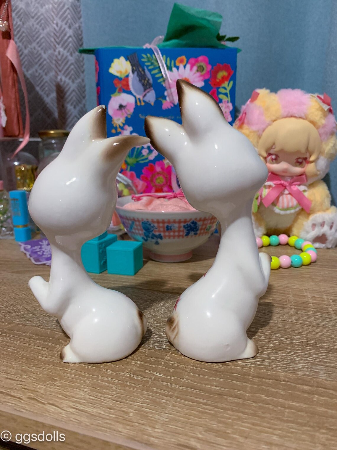 Kitsch Shiny Rabbit VTG Japan Kitsch Ceramic White Floral Bunny Couple Rabbit Figurines - Etsy