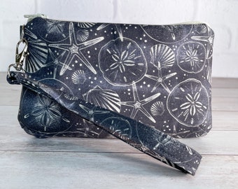 Sand dollar on grey print zippered wallet pouch