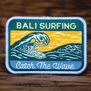 Bali Surf Patch – Surfing Iron-On Badge, Adventure Wave Patch, Indonesia Souvenir, Ocean Travel Gift, Surfer Collectible Patch, Surf Gift