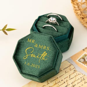 Caja de terciopelo para anillos personalizada con 3 ranuras, caja de oso para anillos de boda personalizada, caja de terciopelo con forma octogonal y tres ranuras para anillos, regalo de aniversario y conmemoración de bodas