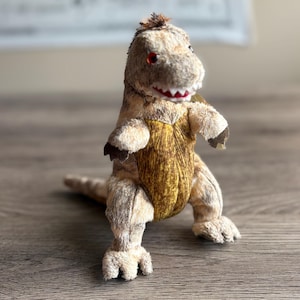 Ty Beanie Baby TOOTHY the Tyrannosaurus Rex Dinosaur 6&quot; NEW MWMTs Stuffed Toy