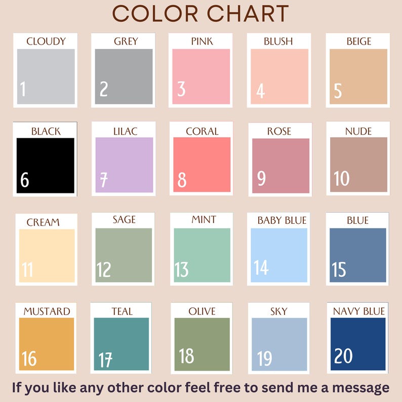 Pu&ograve; includere: Tabella colori con 20 diversi campioni di colore. Ogni campione &egrave; etichettato con un numero e un nome di colore. I colori includono nuvoloso, grigio, rosa, blush, beige, nero, lilla, corallo, rosa, nude, crema, salvia, menta, azzurro, blu, senape, verde acqua, oliva, cielo e blu navy.