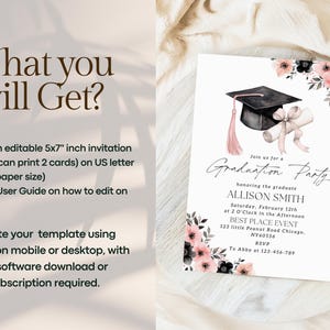 Puede incluir: Una plantilla de invitaci&oacute;n imprimible para una fiesta de graduaci&oacute;n con un gorro de graduaci&oacute;n negro con una borla rosa y un rollo. El fondo es un dise&ntilde;o de acuarela con flores rosas y negras. El texto de la invitaci&oacute;n dice: "&Uacute;nete a nosotros para una fiesta de graduaci&oacute;n en honor a la graduada Allison Smith S&aacute;bado, 12 de febrero a las 2:00 de la tarde BEST PLACE EVENT 123 little Peanut Road Chicago, NY60556 RSVP A Abby al 123-456-789".