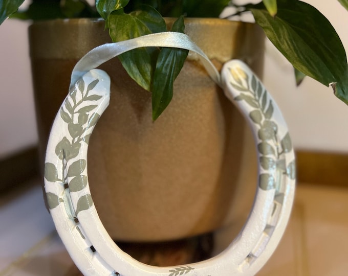 Hand-Painted Horseshoe Gift, Rustic Equestrian Decor